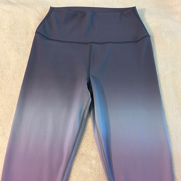 Alo Yoga Vapor High-Waist Gradient Dusk Legging in Dusk Sky Size M - Picture 3 of 14